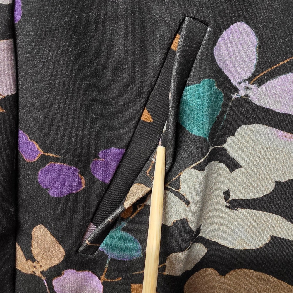 Chicos Brigit Slim Ankle Pants Womens 1 US 8 Black Purple Botanical Leaf Print - Picture 11 of 16